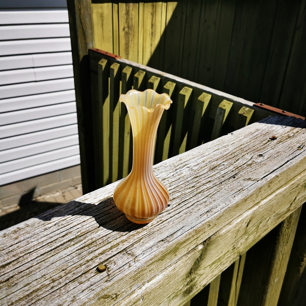 Art Glass Vase / Bud Vase ~ Striped Butterscotch Colour ~ Ruffled Rim - Picture 2 of 14